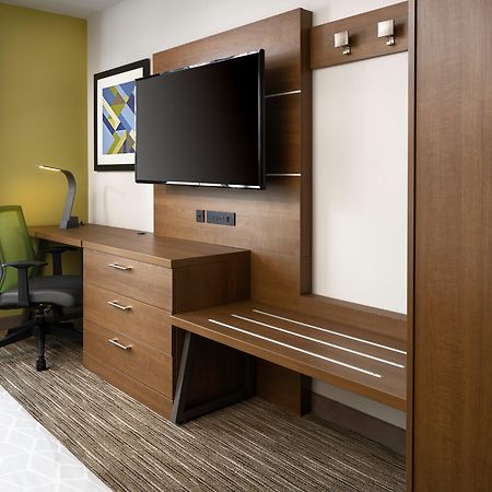 Holiday Inn Express Hotel & Suites Olive Branch By Ihg Buitenkant foto