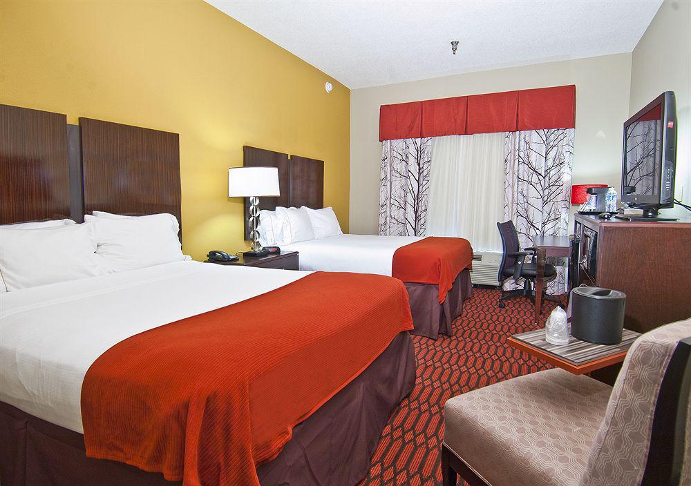 Holiday Inn Express Hotel & Suites Olive Branch By Ihg Buitenkant foto