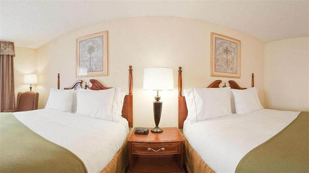 Holiday Inn Express Hotel & Suites Olive Branch By Ihg Buitenkant foto