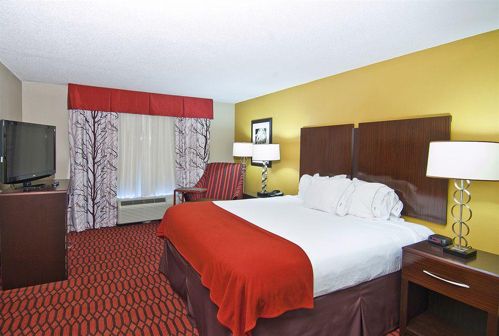 Holiday Inn Express Hotel & Suites Olive Branch By Ihg Buitenkant foto