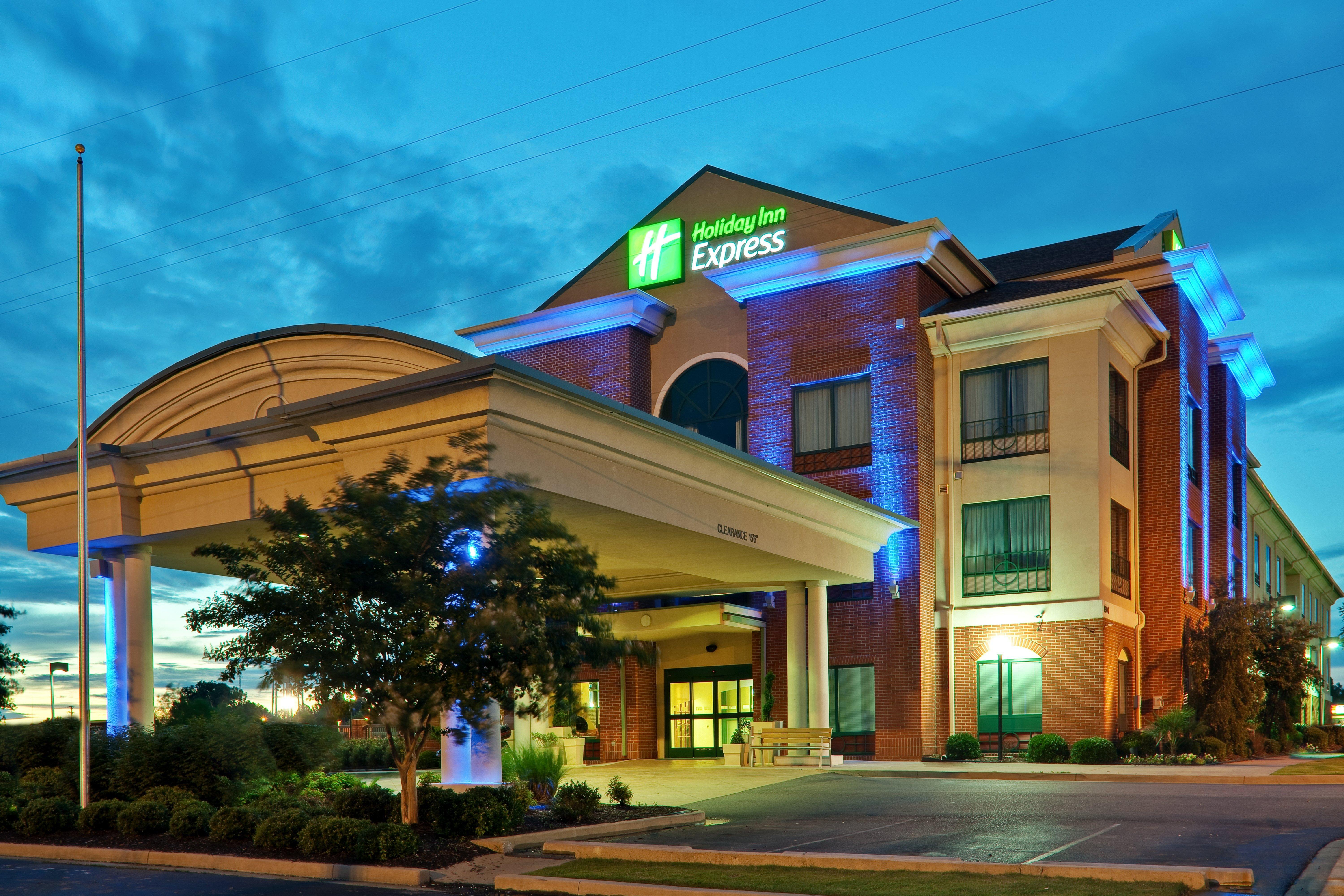 Holiday Inn Express Hotel & Suites Olive Branch By Ihg Buitenkant foto