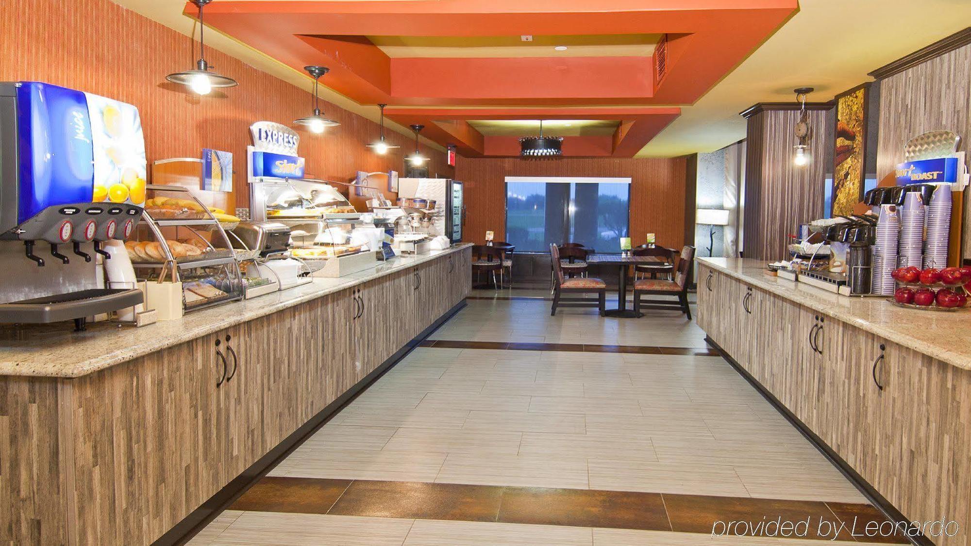 Holiday Inn Express Hotel & Suites Olive Branch By Ihg Buitenkant foto